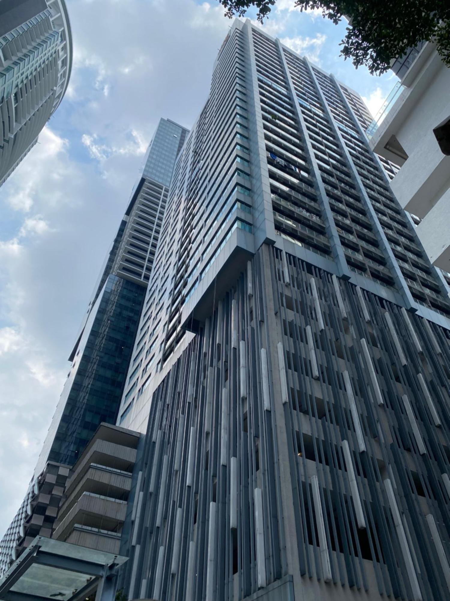 Mercu Summer Suites Klcc By Minutepointhome 쿠알라룸푸르 외부 사진