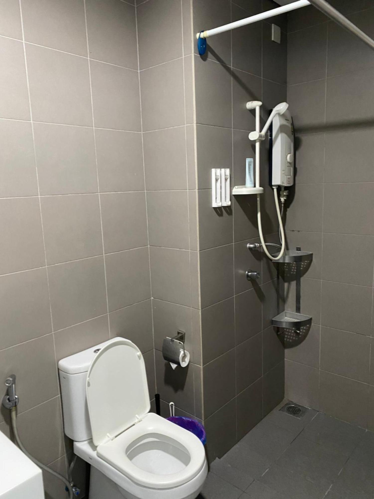 Mercu Summer Suites Klcc By Minutepointhome 쿠알라룸푸르 외부 사진